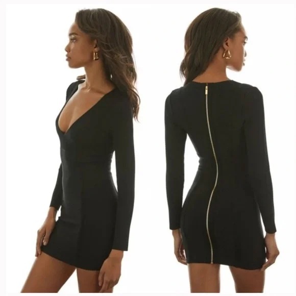 Aritzia Dress ✨ - Picture 1 of 4